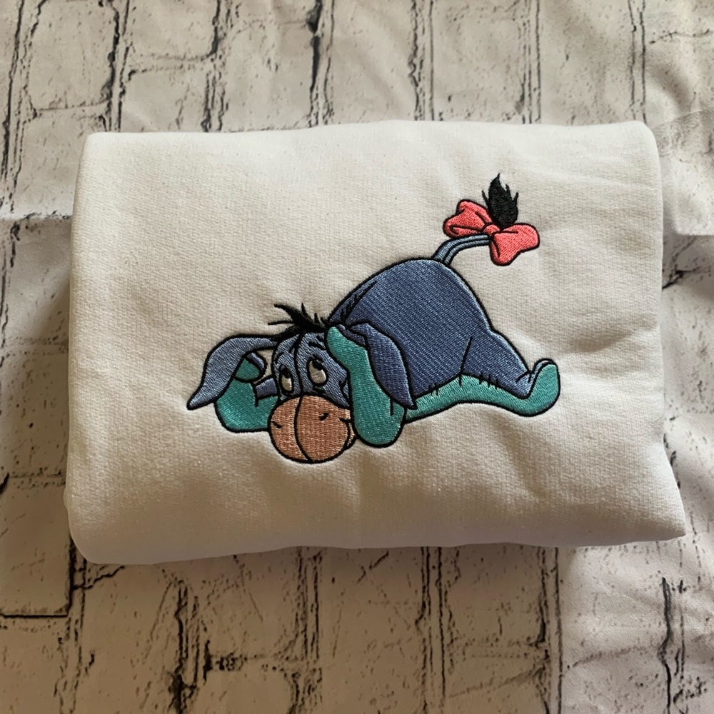 Embroidery Eeyore Size Medium - Picture 1 of 2